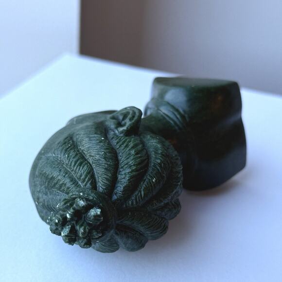 Signed Chikumbirike African Carved Verdite Stone Shona Bust Woman - 4 3/4" - Picture 8 of 12